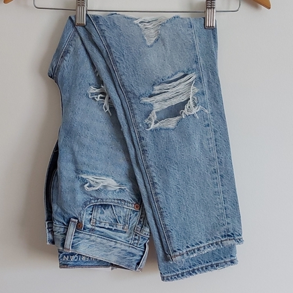 NWT American‎ Eagle Highest Rise Mom Jeans - Picture 2 of 9